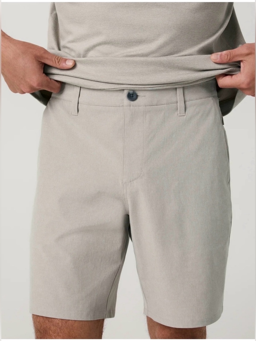 Men’s Vuori Aim short 8.5 in inseam size 38